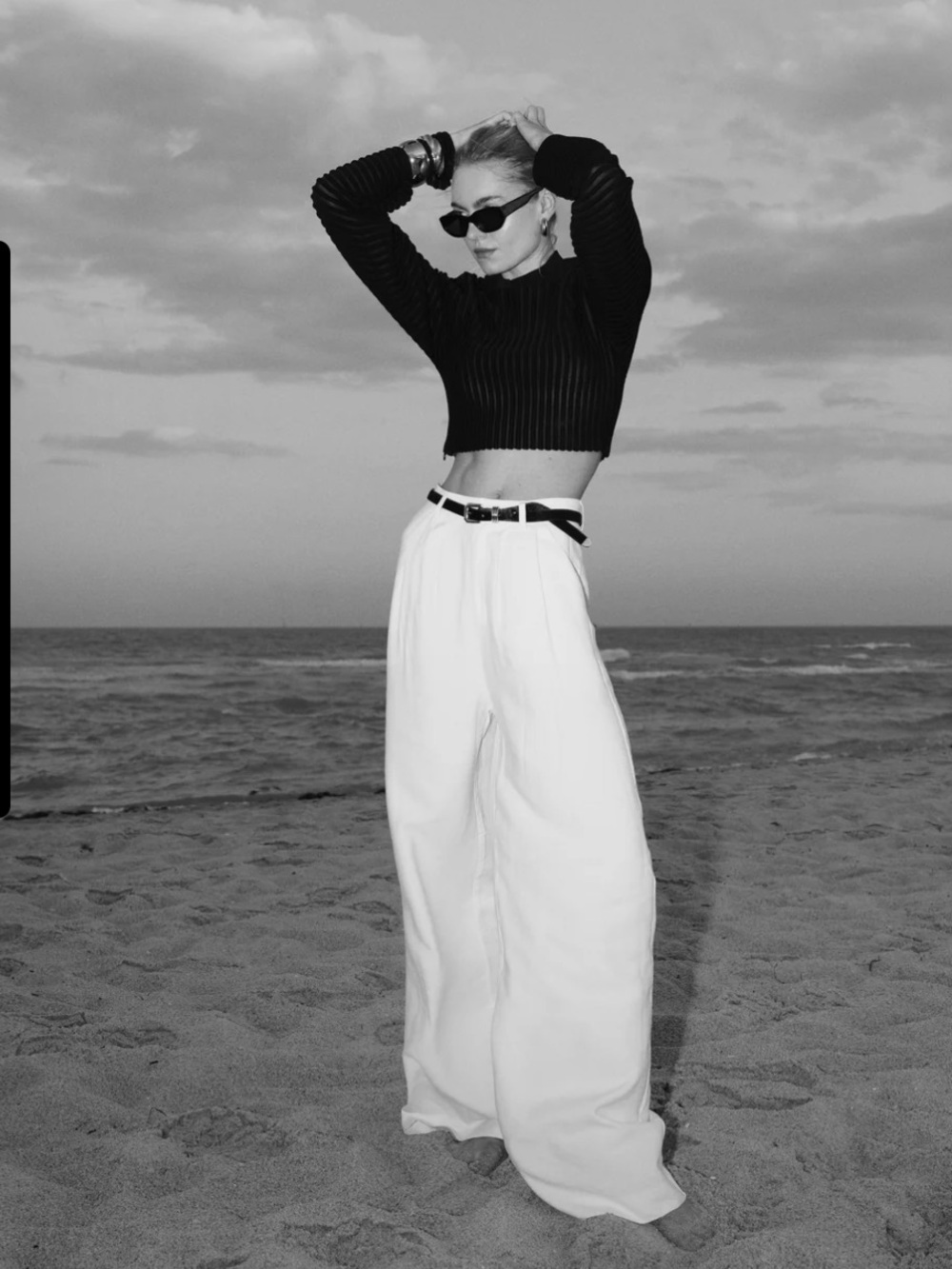 Nonchalant Fabi Wide-Leg Pants in White. BNNW.